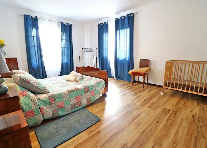 בית נופש Casa Vinhas *